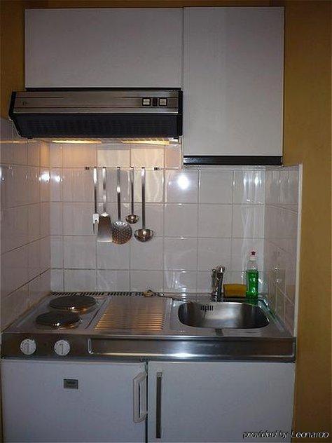 アパートホテル ウエリントン ブリュッセル 部屋 写真
